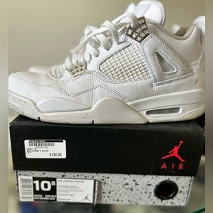 Jordan 4 Retro